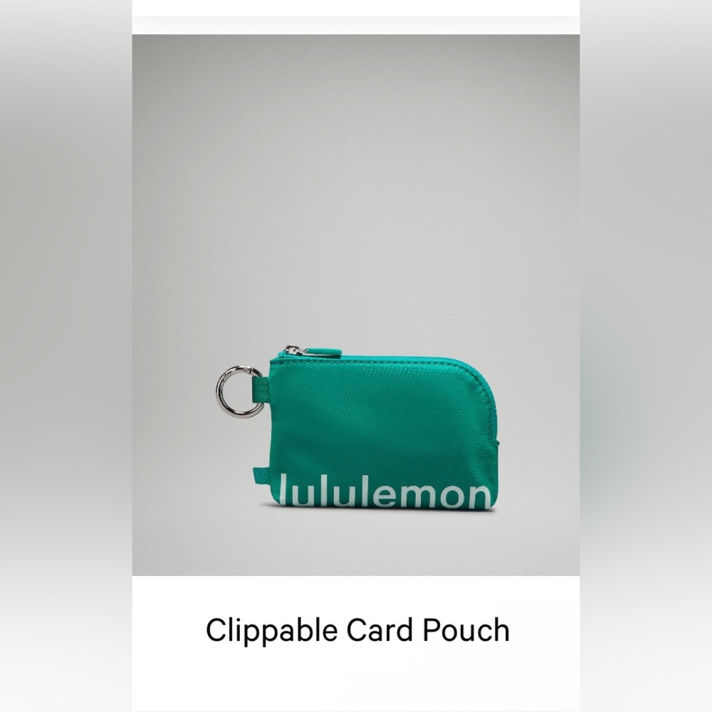 Lululemon Clippable Card Pouch in Maldives Green